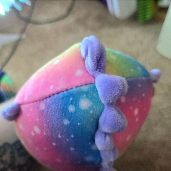 Emerald the Rainbow Seahorse Squishmallow 7.5" Plush - Picture 8 of 10